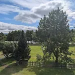 3-Bedroom Apartment, Free Parking, Fragrance Free