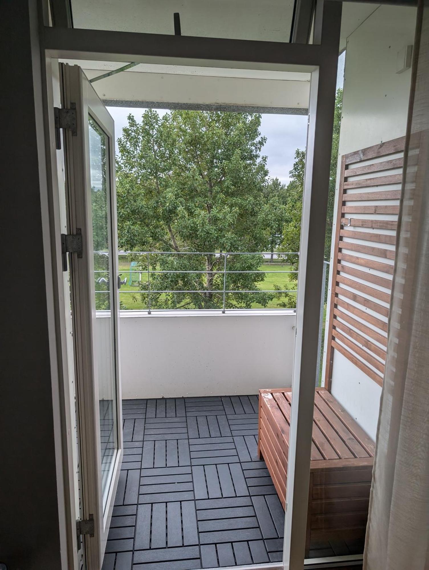 3-bedroom Apartment, Free Parking, Fragrance Free *