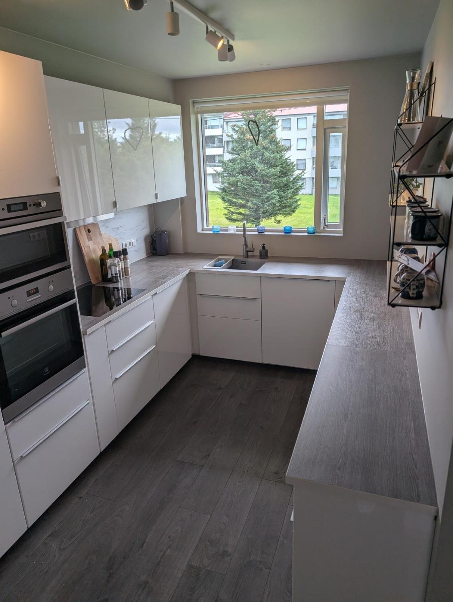 3-bedroom Apartment, Free Parking, Fragrance Free Reykjavik