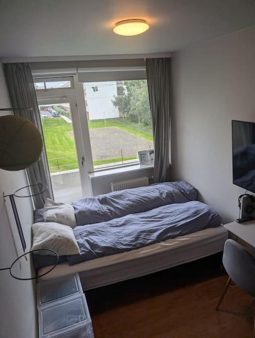 3-bedroom Apartment, Free Parking, Fragrance Free Apartment *